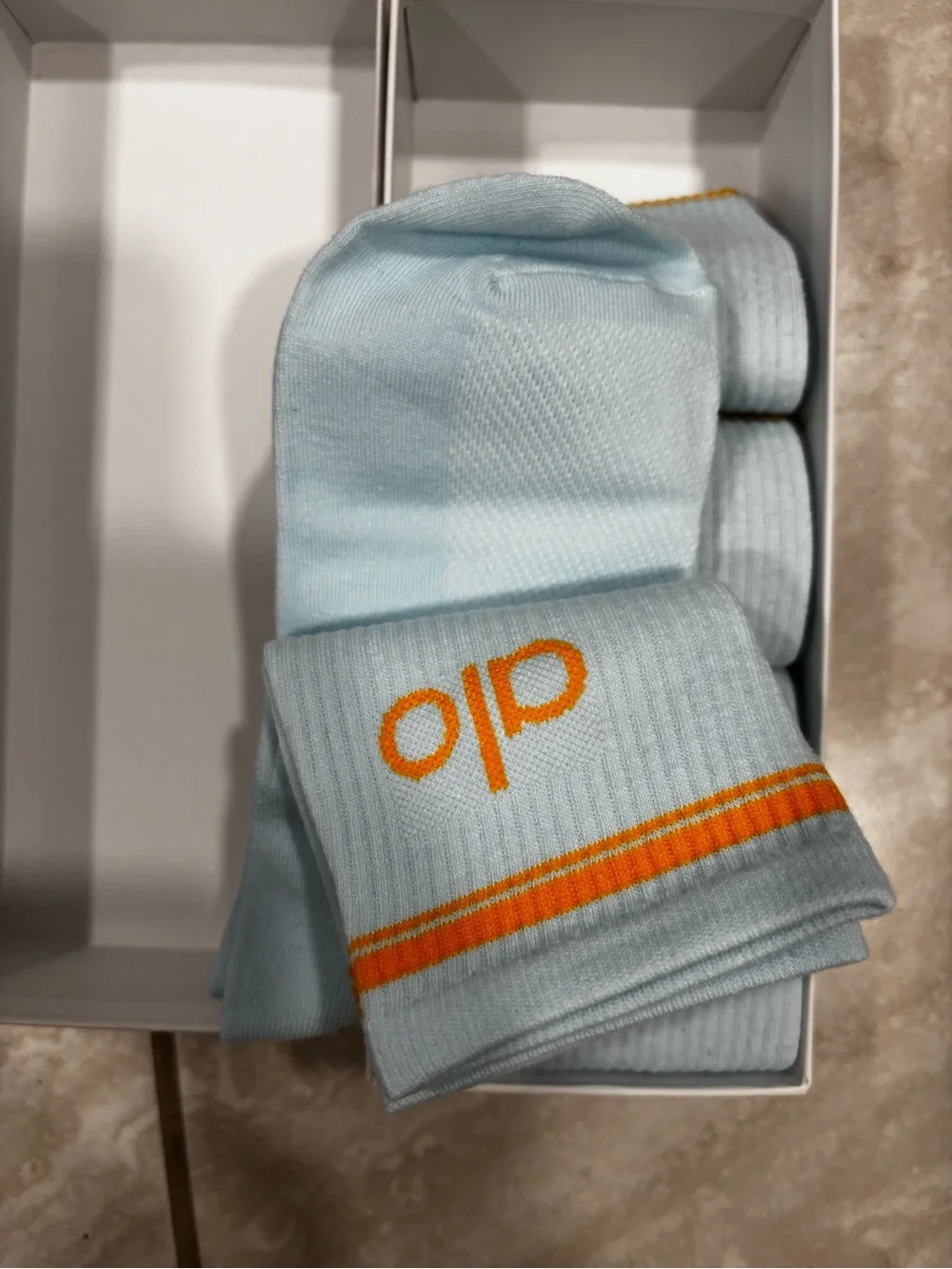 ALO Yoga Light Blue Socks with Orange Logo - Pack of 5